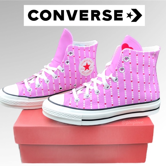 pink heart converse